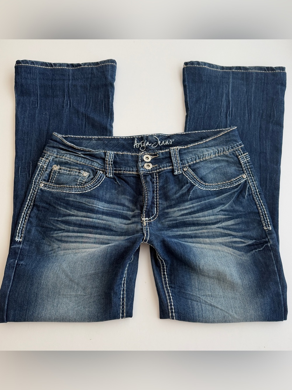 Ariya Y2K Wom 11/12 Distressed Blue Jeans Low Rise Bootcut White Stitch Stretch